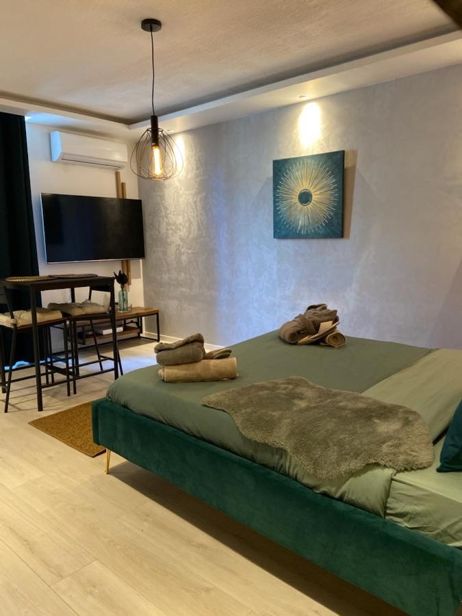 Appartement La Splenzia Spa Jacuzzi Wifi Clim Avignon Exterior photo